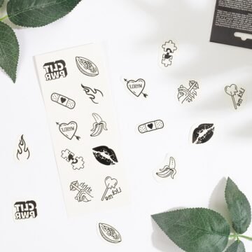 "CONJUNTO DE 10 TATUAGENS TEMPORÁRIAS - CANDY COLLECTION CHIC TATTOO SECRET PLAY"